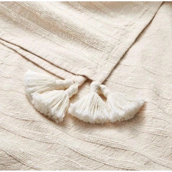 Heathered Stripe Tasseled Woven Throw Blanket Natural - Hearth & Hand w Magnolia - Picture 2 of 5